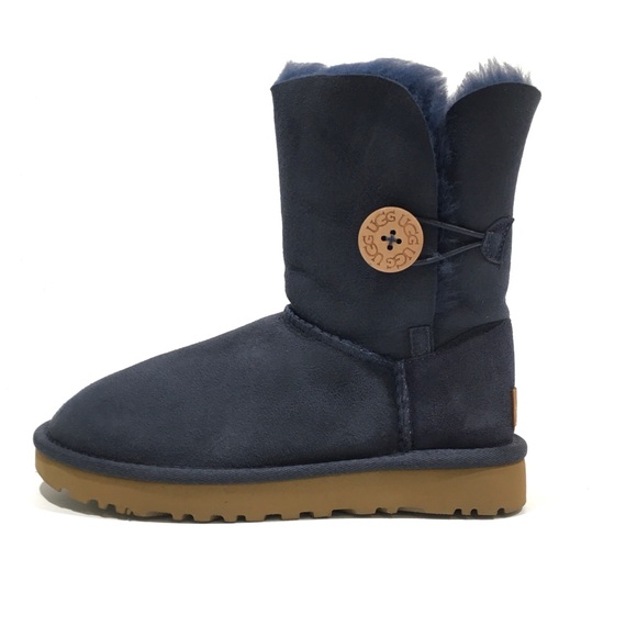 UGG Bailey Button II 1016226 Women’s Boots -Navy Sheepskin -US 5 -NEW - Picture 3 of 8